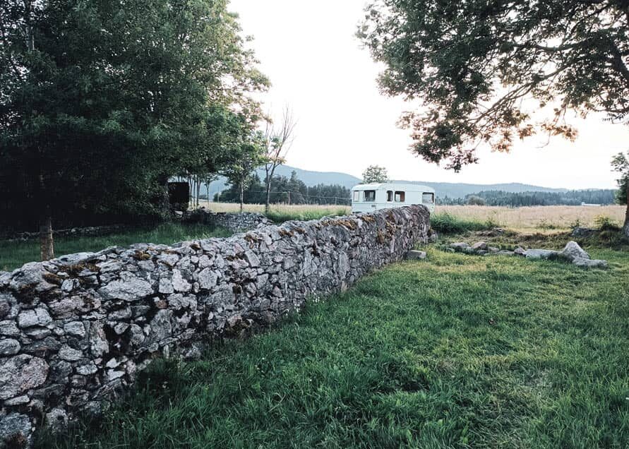 Airbnb caravane vintage France Auvergne Haute Loire Puy de Dome 63 43 42