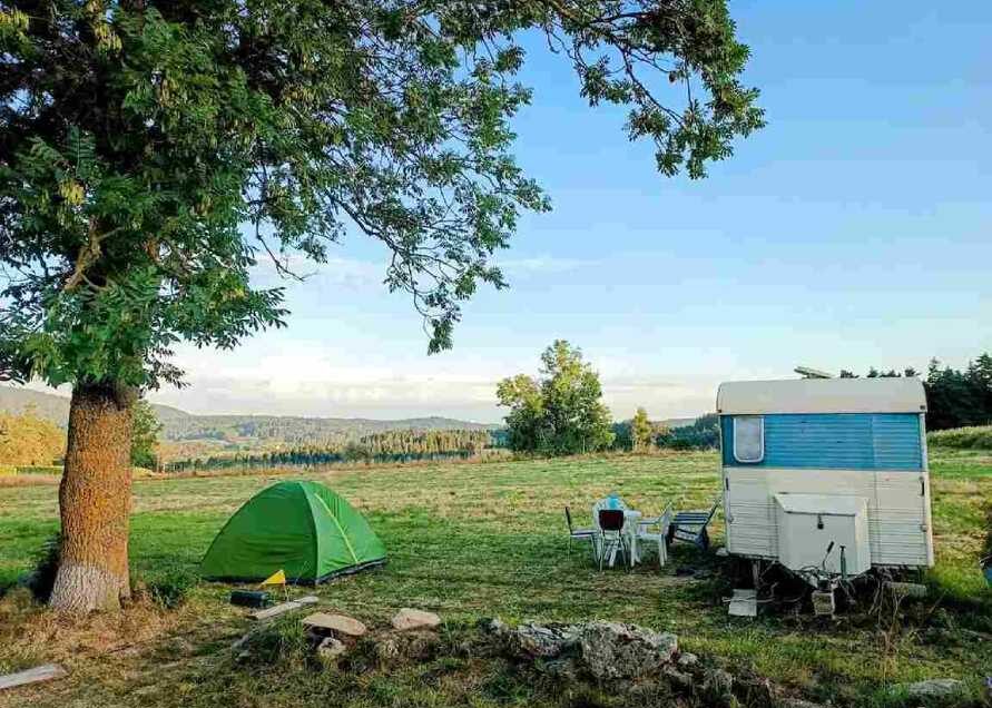 location-caravane-vintage-auvergne-puy-de-dome-63